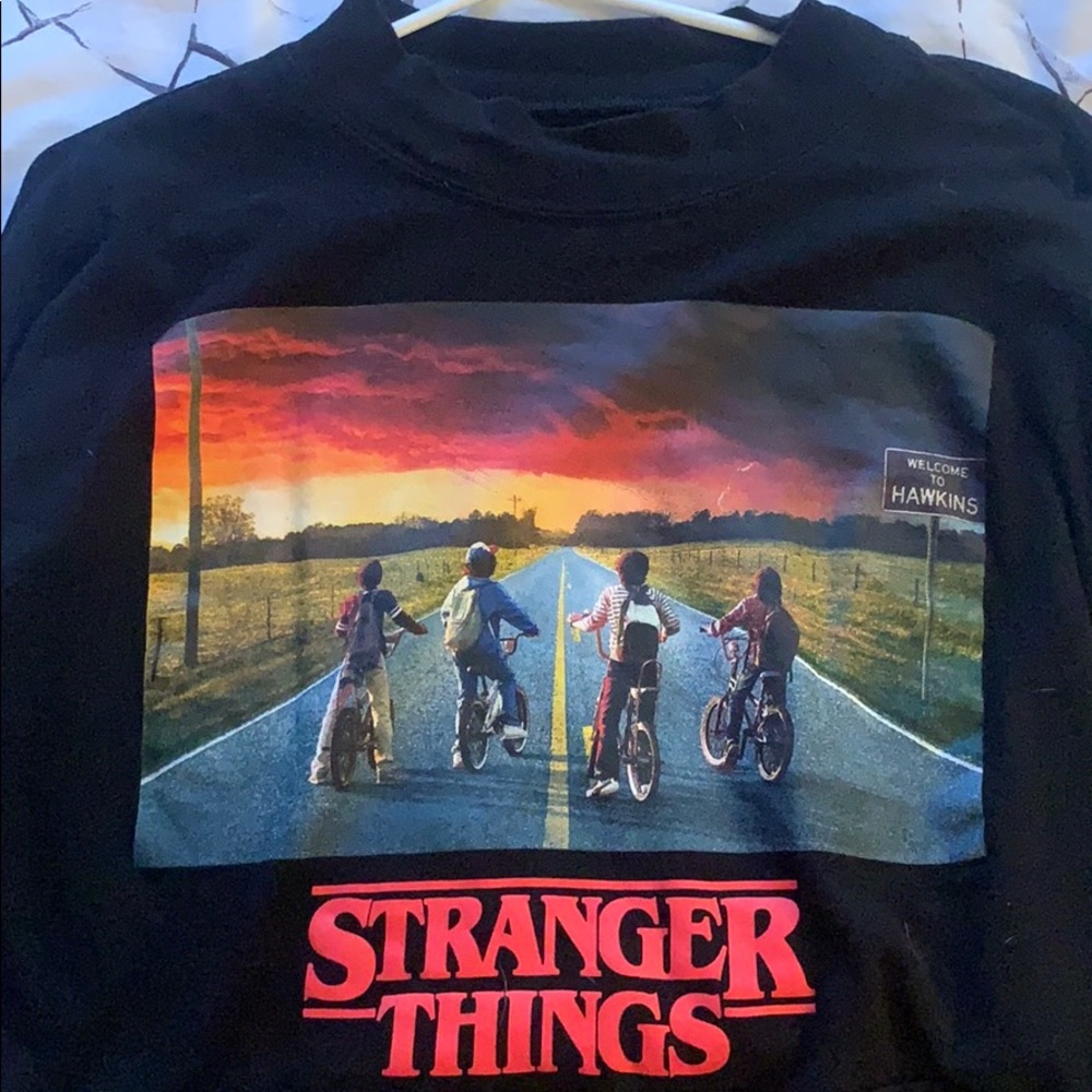 Black stranger things crop top